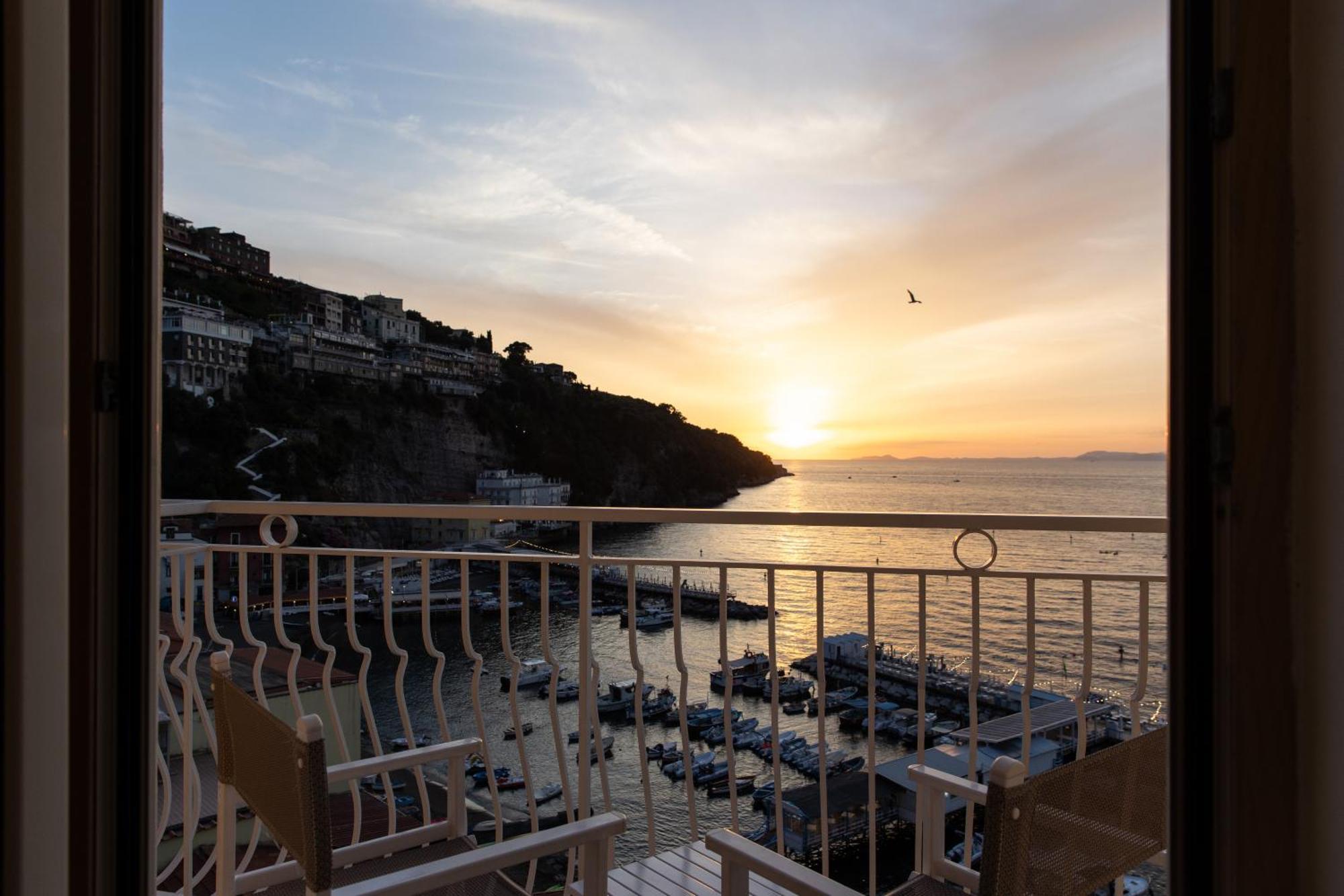 Coltur Suites Sorrento Eksteriør billede
